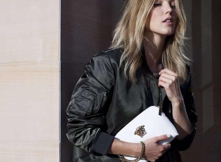 KHAKI LOVE
